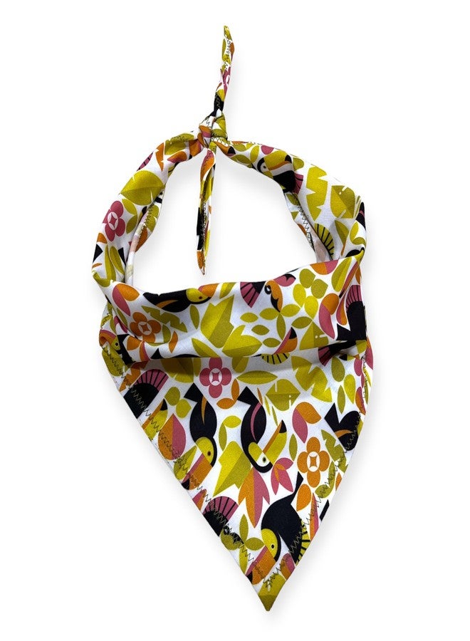 دبليو وشاح/باندان للكلاب بتصميم طيور الطوقان والزهور من دبليو برينغز | هذا الوشاح/الباندان الرائع بتصميمه المذهل هو الإكسسوار المثالي للكلاب الكبيرة والمتوسطة والصغيرة. مقاس واحد يناسب الجميع. - Image 3